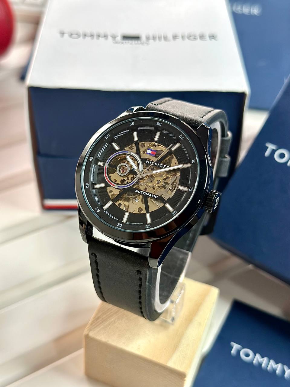 TOMMY HILFIGER OPEN HEART AUTOMATIC